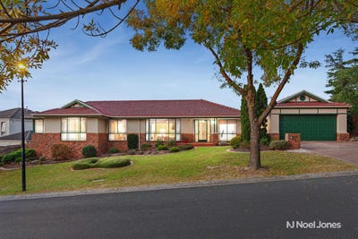/international/au/9-tamlin-place-chirnside-park-vic-151168704/
