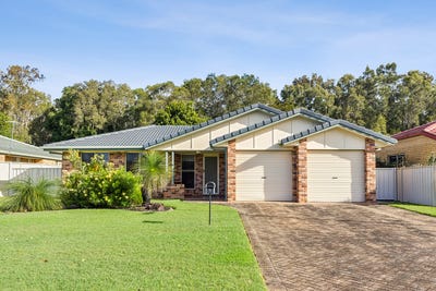 /international/au/8-o-gradys-lane-yamba-nsw-151330780/