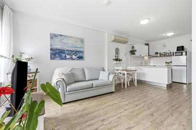 /international/au/126-99-griffith-street-coolangatta-qld-151014316/