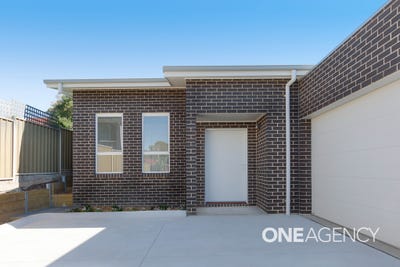 /international/au/8b-burke-road-dapto-nsw-152618304/