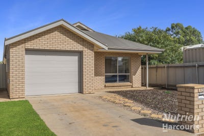 /international/au/91-sixteenth-street-renmark-sa-151273252/