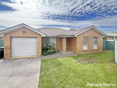 /international/au/13d-miro-street-young-nsw-151302476/