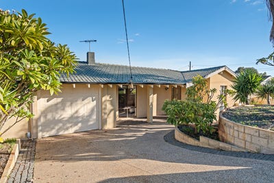 /international/au/18-aberfeldy-crescent-duncraig-wa-151139120/