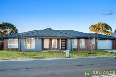 /international/au/3-ayesha-avenue-melton-south-vic-148471480/