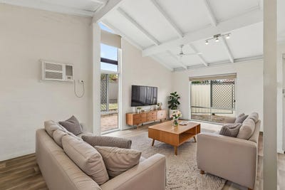 /international/au/4a-towton-street-redcliffe-wa-152630168/