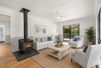 /international/au/9-victor-crescent-robertson-nsw-151029276/