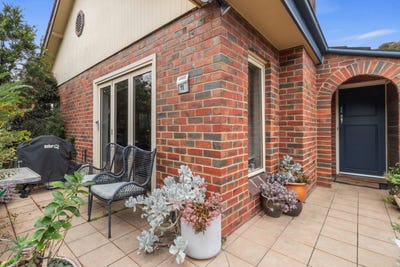 /international/au/11-inverness-avenue-burwood-vic-152458908/