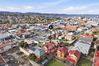 /international/au/10-57-warwick-street-hobart-tas-151343240/