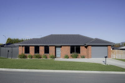 /international/au/16-zircon-place-perth-tas-152282756/