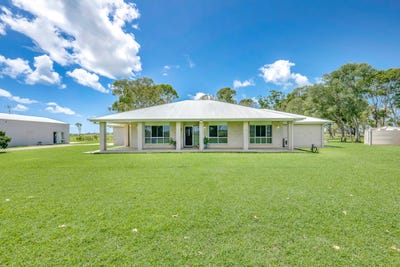 /international/au/1065-elliott-heads-road-innes-park-qld-150740812/