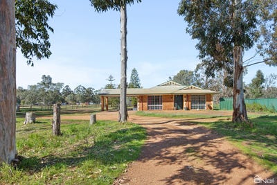 /international/au/68-spears-drive-oakford-wa-152070772/
