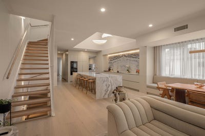 /international/au/dualis-1364-gold-coast-highway-palm-beach-qld-148579856/