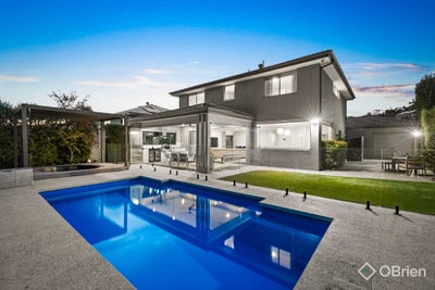 /international/au/8-duncombe-avenue-officer-vic-148247532/