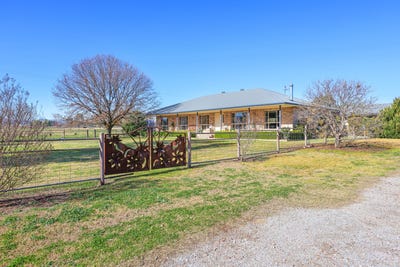 /international/au/109-reilleys-road-tamworth-nsw-700364912/