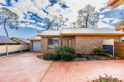/international/au/2-99-bathurst-road-orange-nsw-148236212/