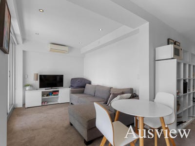 /international/au/219-100-plenty-road-preston-vic-152447640/
