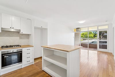 /international/au/11-11-wilton-place-scarborough-wa-151062864/
