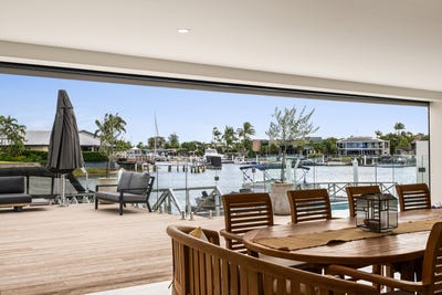 /international/au/30-beltana-crescent-buddina-qld-151606536/