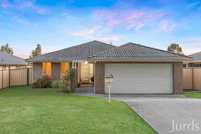 /international/au/33-zinfandel-circuit-cessnock-nsw-152648912/