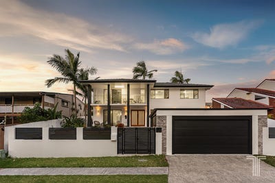 /international/au/22-kidwelly-street-carindale-qld-152462376/