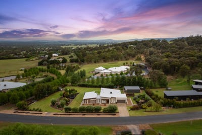 /international/au/21-kunzea-place-springvale-nsw-152682240/