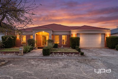 /international/au/46-carlyon-close-melton-west-vic-151094144/