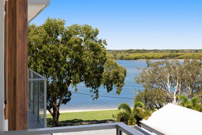 /international/au/21-26-28-picnic-point-esplanade-maroochydore-qld-148342964/