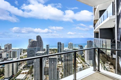 /international/au/5-the-darling-ave-broadbeach-qld-152710288/