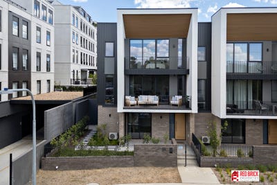 /international/au/67-discovery-street-red-hill-act-150527508/