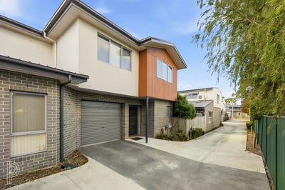 /international/au/11-7-9-cameron-road-queanbeyan-nsw-150960224/