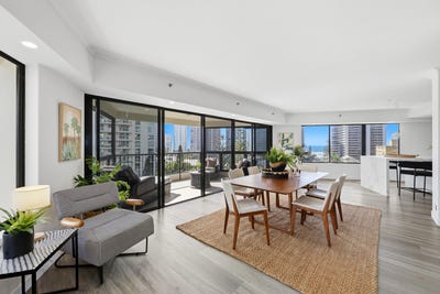 /international/au/7a-24-breaker-street-main-beach-qld-151319960/
