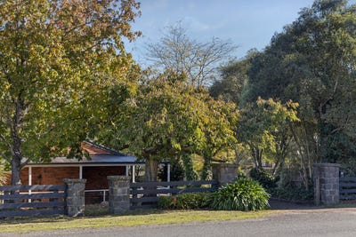 /international/au/15-morris-road-woodend-vic-151206880/