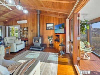 /international/au/1-telemon-street-st-helens-tas-151480740/
