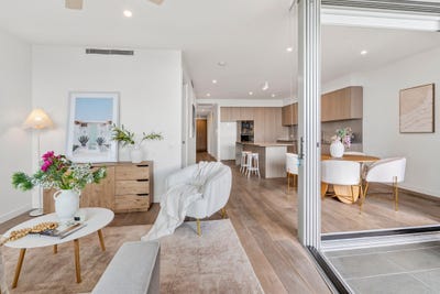 /international/au/101-31-maltman-street-south-kings-beach-qld-150622032/