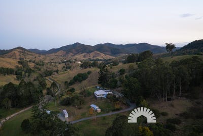 /international/au/119-costelloe-road-laceys-creek-qld-152321228/