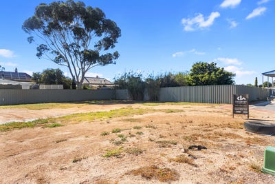 /international/au/15-shepley-road-kadina-sa-204493664/