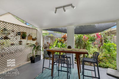 /international/au/2-49-albatross-kewarra-beach-qld-151642764/