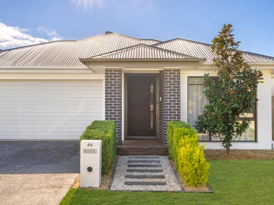 /international/au/44-palatial-crescent-narangba-qld-148557552/