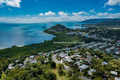 /international/au/28-macarthur-drive-cannonvale-qld-148347744/