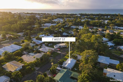 /international/au/7-west-street-torquay-qld-151236152/