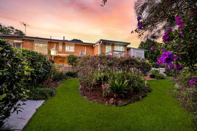 /international/au/49-hillview-crescent-whitfield-qld-151276444/