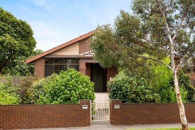 /international/au/7-lorensen-avenue-coburg-north-vic-152519108/
