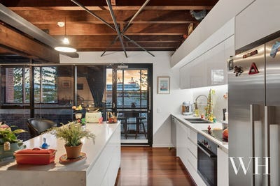 /international/au/125-45-beach-street-fremantle-wa-151557032/