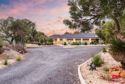 /international/au/8-valley-road-woodridge-wa-152618404/