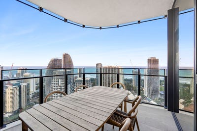 /international/au/13403-5-the-darling-ave-broadbeach-qld-150697540/