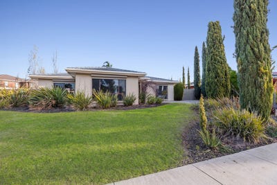 /international/au/2-australia-drive-taylors-lakes-vic-148585932/?lang=fr
