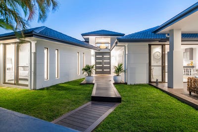 /international/au/2358-belmont-court-hope-island-qld-151378176/