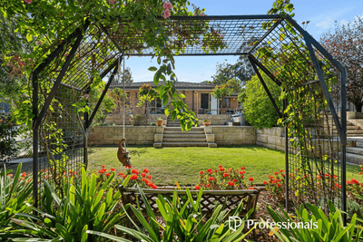 /international/au/8-orana-street-lesmurdie-wa-151343860/