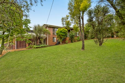 /international/au/21-glenelg-drive-brassall-qld-151322428/