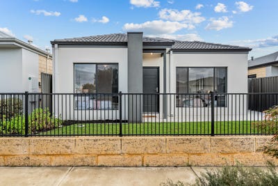 /international/au/22-ipswich-street-wellard-wa-151655248/